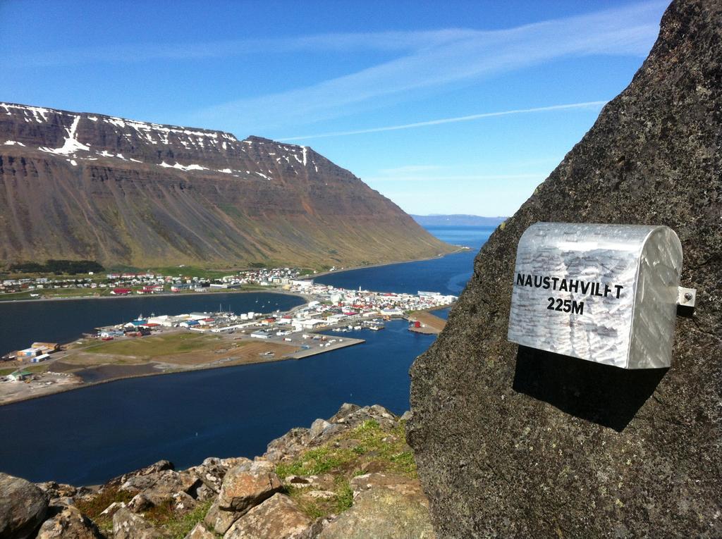 Litla Guesthouse Isafjordur Екстер'єр фото