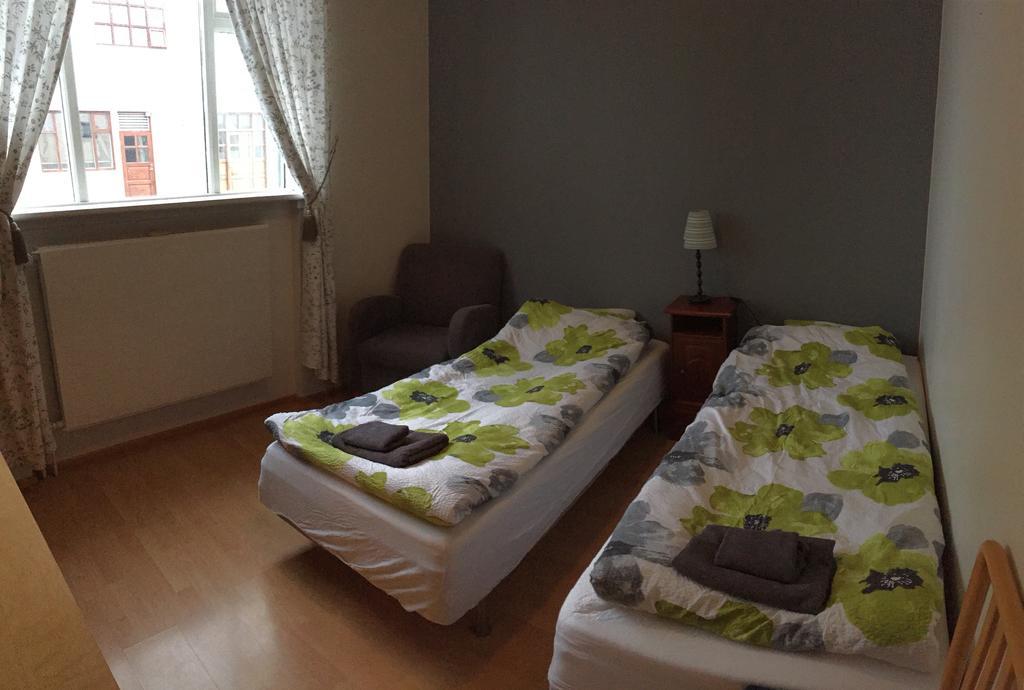Litla Guesthouse Isafjordur Екстер'єр фото