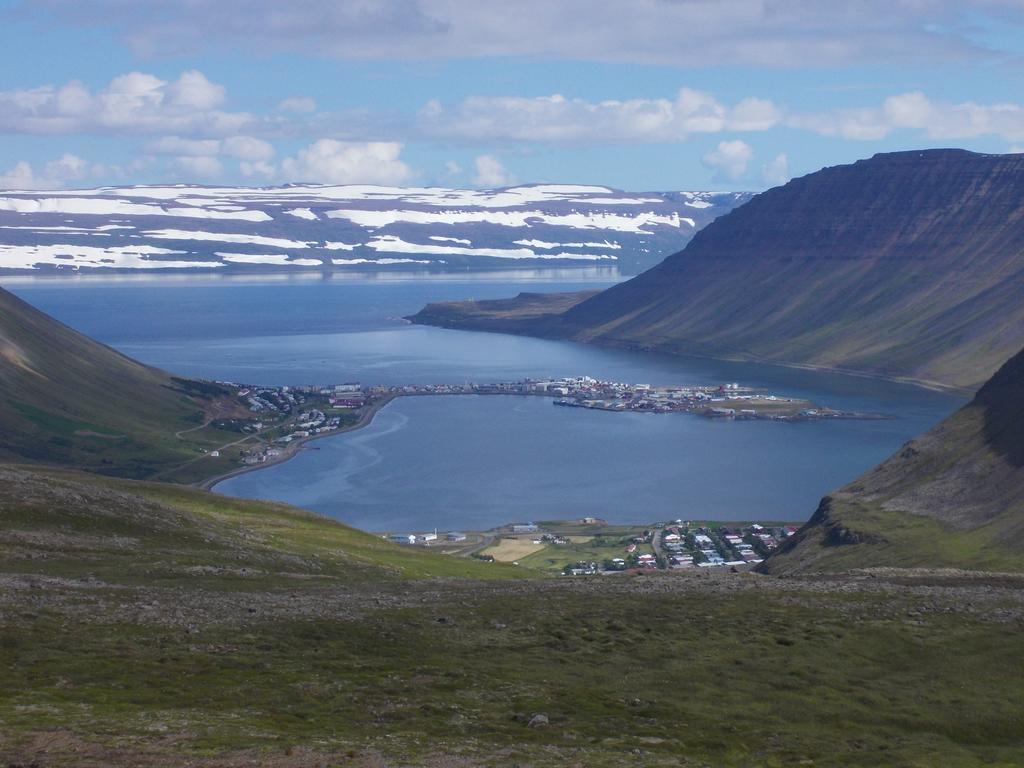 Litla Guesthouse Isafjordur Екстер'єр фото